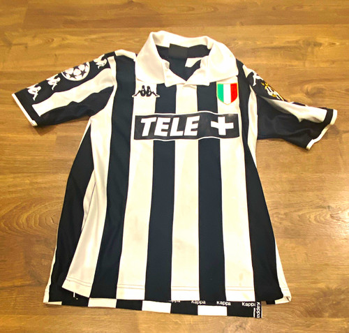Retro juventus kit with zidane - retro,