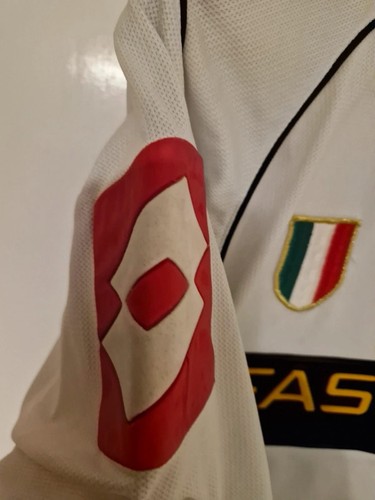 Juventus 2002 lotto away shirt - juventus,