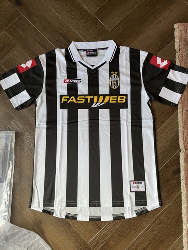 Juventus 2001 2002 - juventus, home